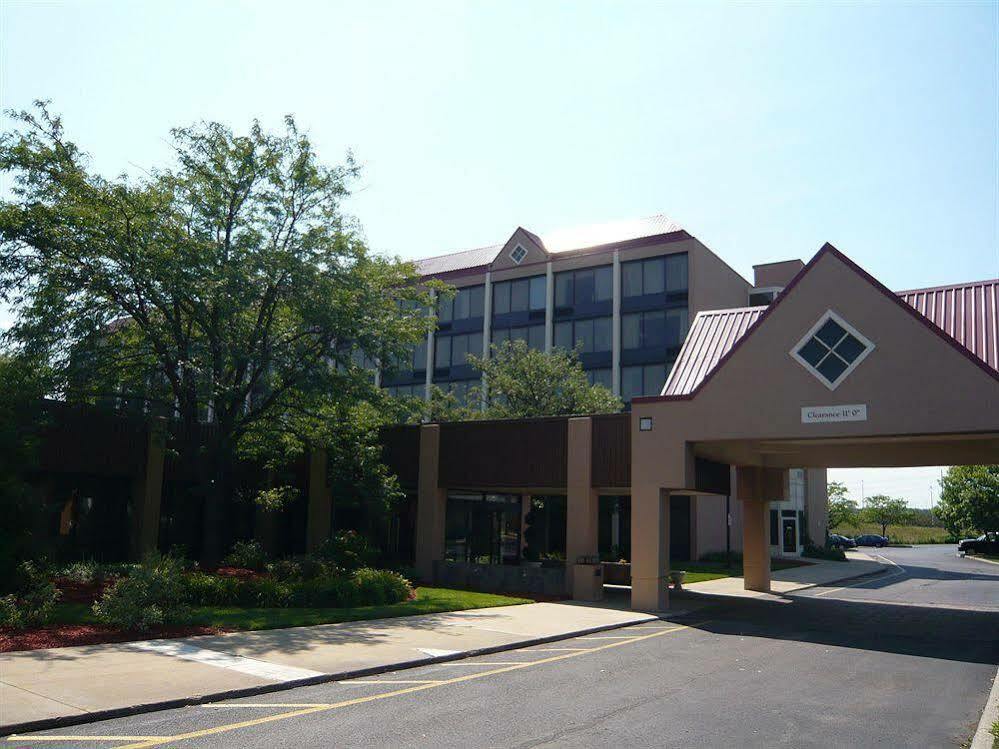 Four Points By Sheraton Cleveland-Eastlake Exterior photo